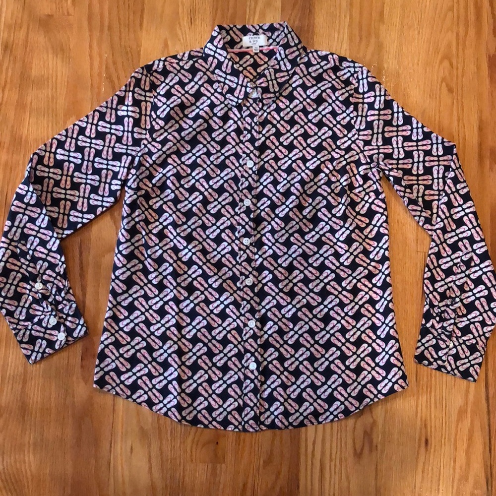 Crown & Ivy Petite Flip Flop Sandals Shirt